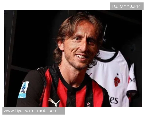 里奇谈适应新位置的挑战与遗憾目标全力备战下一场比赛 里奇谈适应新位置的挑战与遗憾目标全力备战下一场比赛